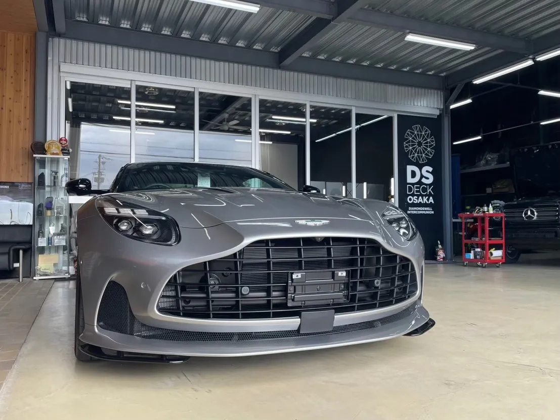 今日も愛車に最高の輝きを届けます✨！アストンマーティンDB1...