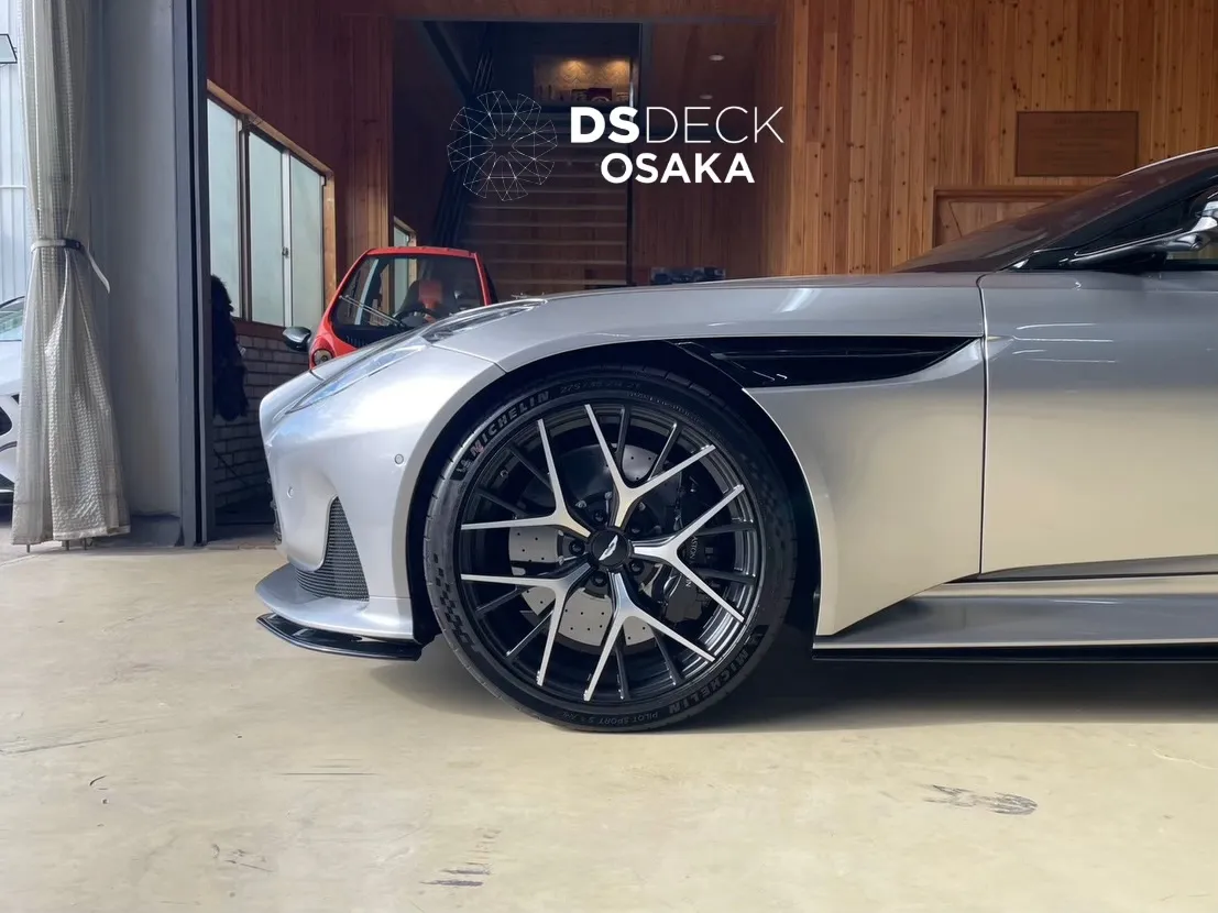 今日も愛車に最高の輝きを届けます✨！アストンマーティンDB1...